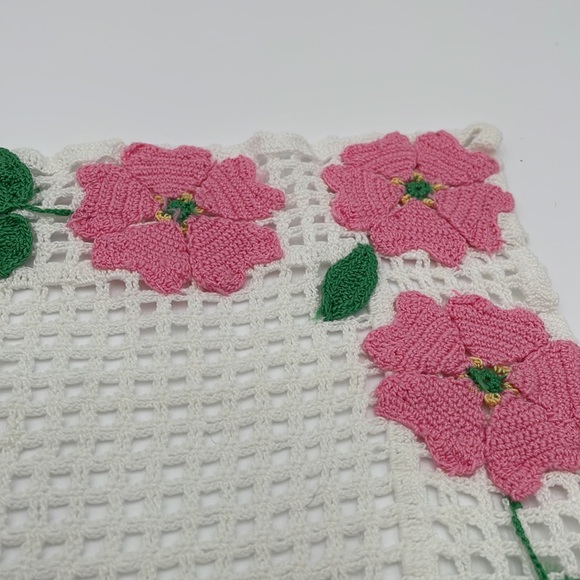 Vintage Handmade Knit Small Table Topper Doily White and Pink Flowers - Picture 6 of 8